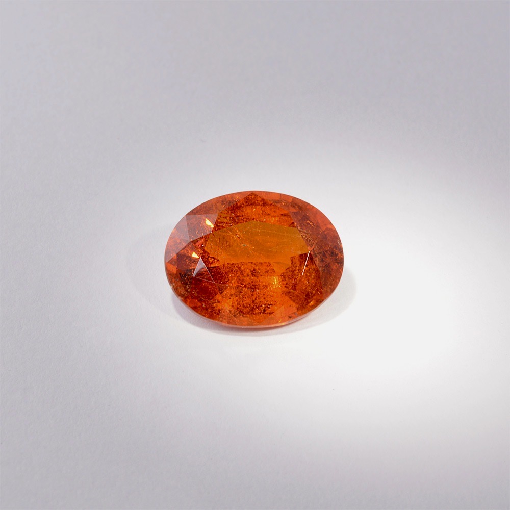 Grenat Mandarin 12 Carats Grenat Mandarin 12 Carats